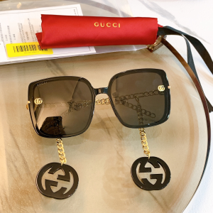 Gucci Luxury Sunglasses GG0742 