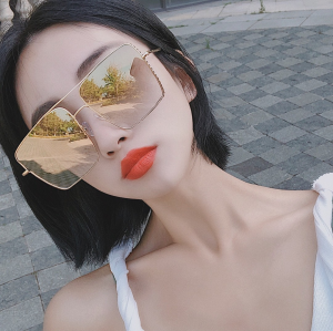 Luxury Womens Sunglasses Stacy Martin Luxury Sunglasses S1042 A65PP180 AA152183