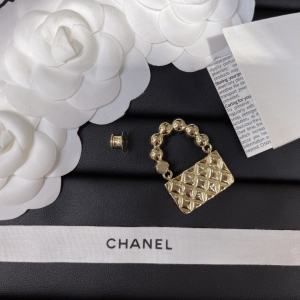 Luxury Womens Jewelry Chanel Gold Iconic Flap Bag Brooch A152PP120 AA153355