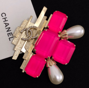 Luxury Womens Jewelry Chanel 2021 Brooch A39PP165 AA153658