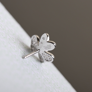 Luxury Womens Jewelry Van Cleef Arpels Frivole Crystals Earring A205PP260 AA153600