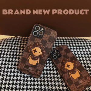 Luxury Womens Phone Holder Louis Vuitton Damier iPhone Case A62PP60 AA153677
