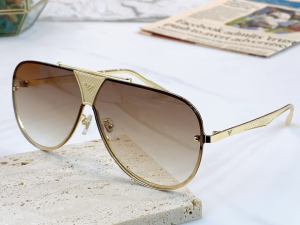 Armani Luxury Sunglasses EA4233 