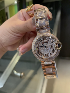 Luxury Womens Watches Cartier Ballon Bleu Watch with Diamonds A213PP1180 AA153615