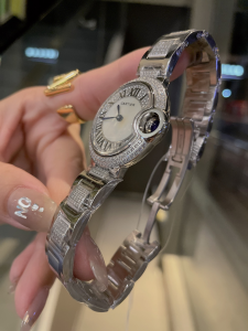 Luxury Womens Watches Cartier Ballon Bleu Watch with Diamonds A213PP1180 AA153618