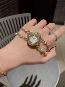 Luxury Womens Watches Chanel Camelia Jewelry Watch 28x8MM A213PP780 AA153624