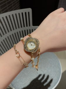 Luxury Womens Watches Chanel Camelia Jewelry Watch 28x8MM A213PP780 AA153624