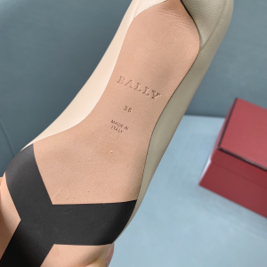 Luxury Womens Shoes Bally Lizzie Leather Pump in OFF White 35 To 39 A136PP530 AA154025