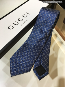 Luxury Mens Ties Gucci GG and Rhombus Motif Silk Tie in Blue A151PP130 AA154080