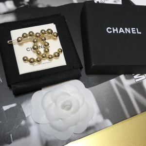 Luxury Womens Jewelry Chanel Gold CC and Ball Brooch A152PP120 AA154293