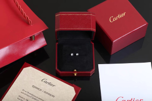 Luxury Womens Jewelry Cartier Diamond Stud Earrings A205PP200 AA154450