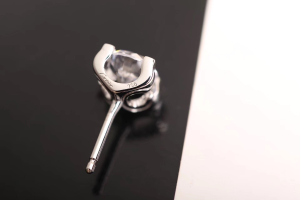 Luxury Womens Jewelry Cartier Diamond Stud Earrings A205PP240 AA154451