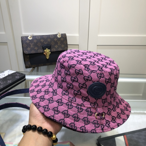 Luxury Womens Hats Gucci Purple GG Multicolor Reversible Bucket Hat A62PP135 AA154623