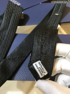 Luxury Mens Ties Dior Black Dior Oblique Tie A151PP160 AA155308