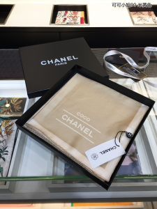 Luxury Womens Scarf Chanel Coco Girl CC Silk Scarf in Beige 90x90CM A151PP200 AA155329