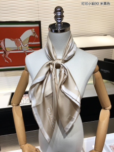 Luxury Womens Scarf Chanel Coco Girl CC Silk Scarf in Beige 90x90CM A151PP200 AA155329
