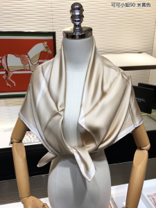 Luxury Womens Scarf Chanel Coco Girl CC Silk Scarf in Beige 90x90CM A151PP200 AA155329