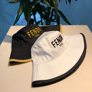 Luxury Womens Hats Fendi Logo Layered Bucket Hat in OFF White A190PP95 AA155622