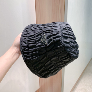 Luxury Womens Hats Prada Nylon Bucket Hat in Black A190PP110 AA155617