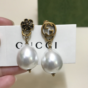 Gucci Interlocking G and Pearl Earrings 