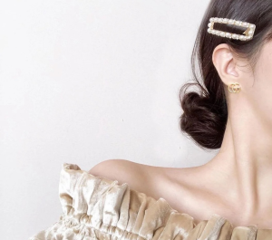 Luxury Womens Jewelry Gucci Vintage GG Earrings A152PP100 AA156331