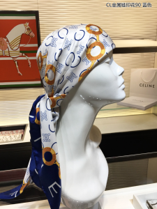 Luxury Womens Scarf Celine Chain Printed Silk Scarf in Blue 90x90CM A151PP200 AA156139
