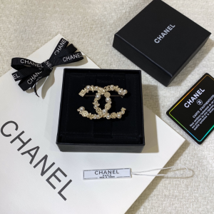 Luxury Womens Jewelry Chanel CC Logo Brooch A205PP160 AA156455
