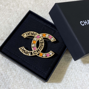 Luxury Womens Jewelry Chanel CC Logo Gold Brooch A205PP170 AA156458