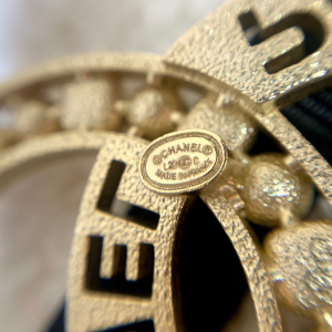 Luxury Womens Jewelry Chanel CC Logo Gold Brooch A205PP170 AA156458