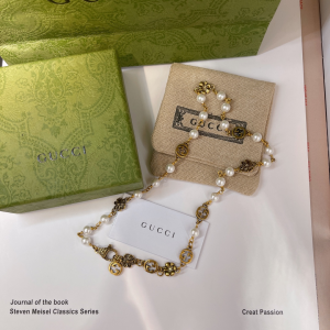 Gucci Interlocking G Flower Pearl Necklace 