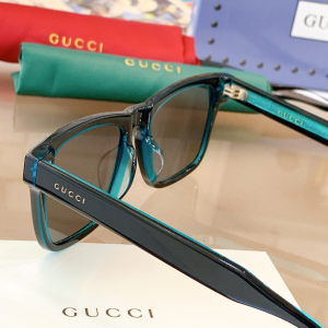 Luxury Womens Sunglasses Gucci Luxury Sunglasses Signature GG0735S A65PP180 AA157166