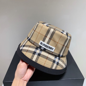 Burberry House Check Bucket Cap Hat 