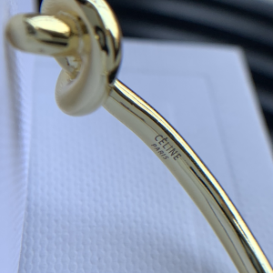 Luxury Womens Jewelry Celine Knot Extra Thin Bracelet A205PP150 AA157695