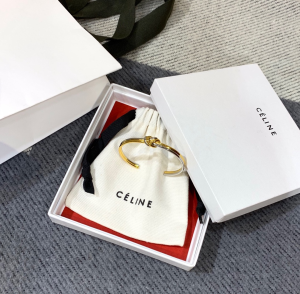 Luxury Womens Jewelry Celine Knot Extra Thin Bracelet A205PP150 AA157697