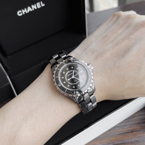 Luxury Womens Watches Chanel J12 Black Dial Ladies Watch 33MM A184PP2180 AA157635