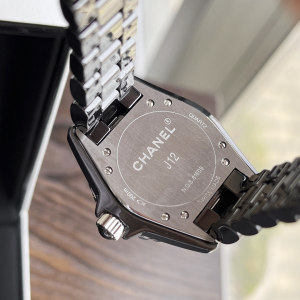 Luxury Womens Watches Chanel J12 Black Dial Ladies Watch 33MM A184PP2180 AA157635