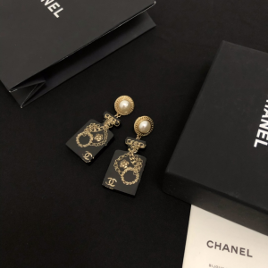 Luxury Womens Jewelry Chanel Bottle Earrings A39PP165 AA157767