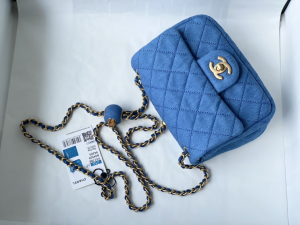 Luxury Womens Handbags Chanel 2021 Mini Flap Bag in Denim Blue 18CM A51PP980 AA158437