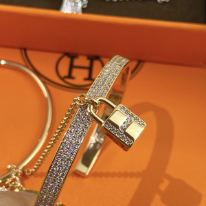 Luxury Womens Jewelry Hermes Kelly Clochette Double Bracelet A152PP420 AA158825