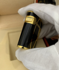 Luxury Womens Lighter ST Dupont Black Finish Lighter A168PP380 AA158854