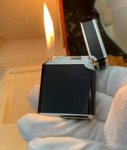 Luxury Womens Lighter ST Dupont Black Finish Lighter A168PP380 AA158855