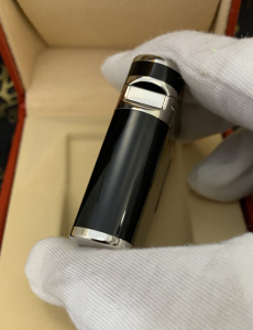 Luxury Womens Lighter ST Dupont Black Finish Lighter A168PP380 AA158855