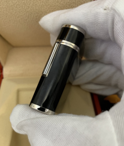 Luxury Womens Lighter ST Dupont Black Finish Lighter A168PP380 AA158855