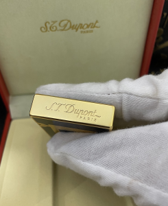 Luxury Womens Lighter ST Dupont Black Gold Finish Lighter A168PP380 AA158873