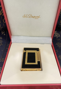 Luxury Womens Lighter ST Dupont Black Gold Finish Lighter A168PP380 AA158873