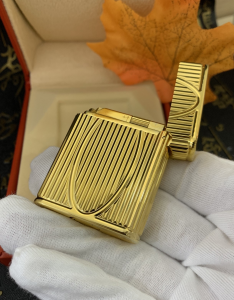 Luxury Womens Lighter ST Dupont Gold Finish Lighter A168PP380 AA158857