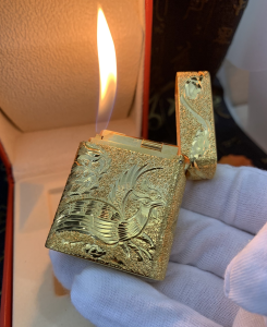 Luxury Womens Lighter ST Dupont Gold Finish Lighter A168PP380 AA158858