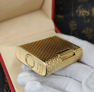 Luxury Womens Lighter ST Dupont Gold Finish Lighter A168PP380 AA158859