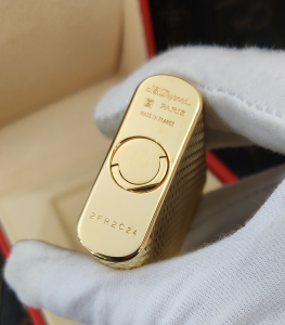 Luxury Womens Lighter ST Dupont Gold Finish Lighter A168PP380 AA158859