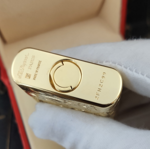 Luxury Womens Lighter ST Dupont Gold Finish Lighter A168PP380 AA158860